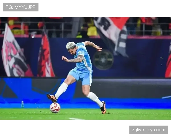 拉莫斯火力全开,关键战役建功助球队取胜 拉莫斯火力全开,关键战役建功助球队取胜