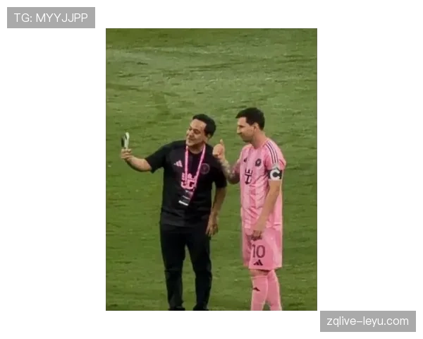 梅西与阿根廷队友聚会引热议，社交媒体花边新闻持续发酵